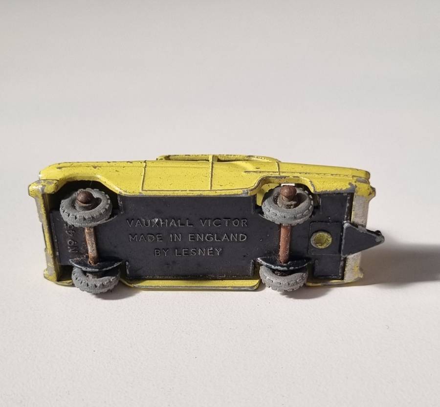 Matchbox Lesney 45A Vauxhall Victor