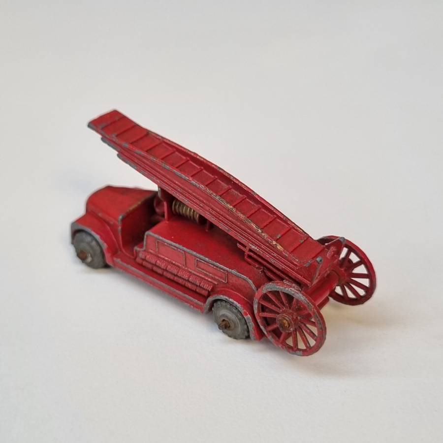 Matchbox Lesney 9a Dennis Fire Escape