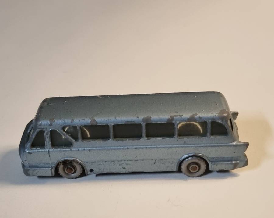 Matchbox Lesney 40B Leyland Royal Tiger Coach