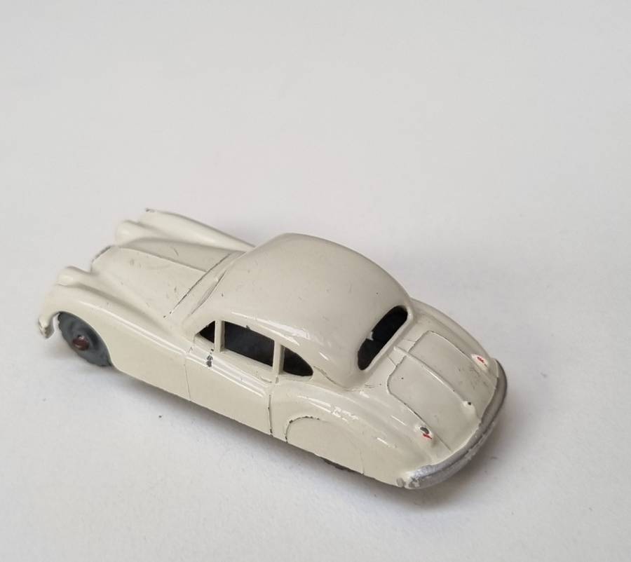 Matchbox Lesney 32A Jaguar XK140
