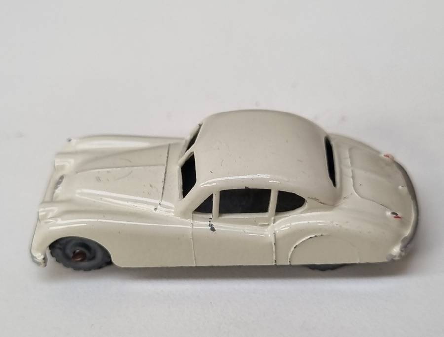 Matchbox Lesney 32A Jaguar XK140