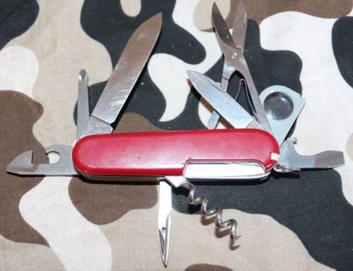 Victorinox - 91mm - Swiss Army Knife - (Explorer)