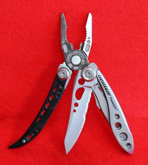 Leatherman Freestyle