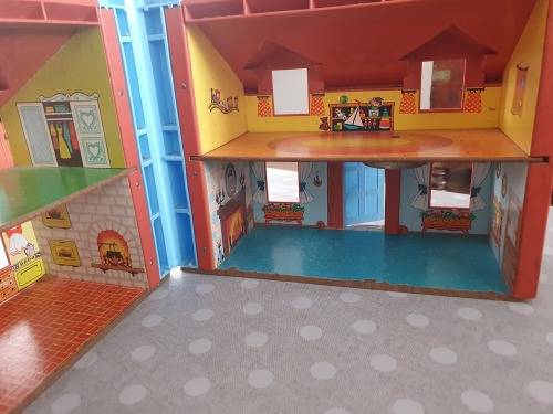 Vintage Fisher Price 1980s Tudor Doll House with Little People, Furniture - Good Used Condition