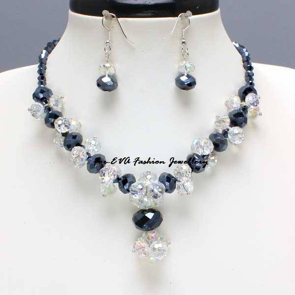 ABSOLUTELY STUNNING AUSTRIAN SWAROVSKI NECKLACE SET