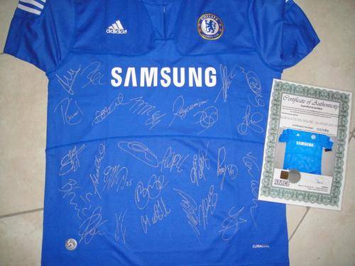 Chelsea 09/10 Squad Signed Shirt.