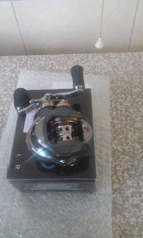 Sougayilang 12 BB Baitcasting Reels Carp Fishing Gear Right Hand Bait Casting Fishing Reel