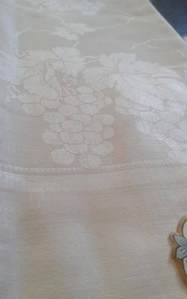 White vintage Irish linen and cotton Damask tablecloth and twelve large dinner napkins