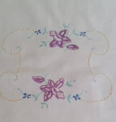 Lovely small vintage linen embroidered tablecloth / centrepiece