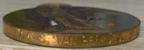 WW1 : SET OF 3 MEDALS : ISSUED TO S VAN HEERDEN