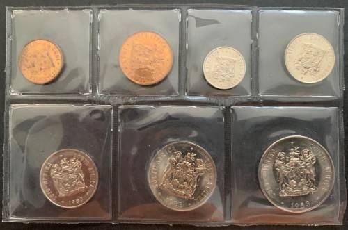 1983 SA MINT PACK : SEALED