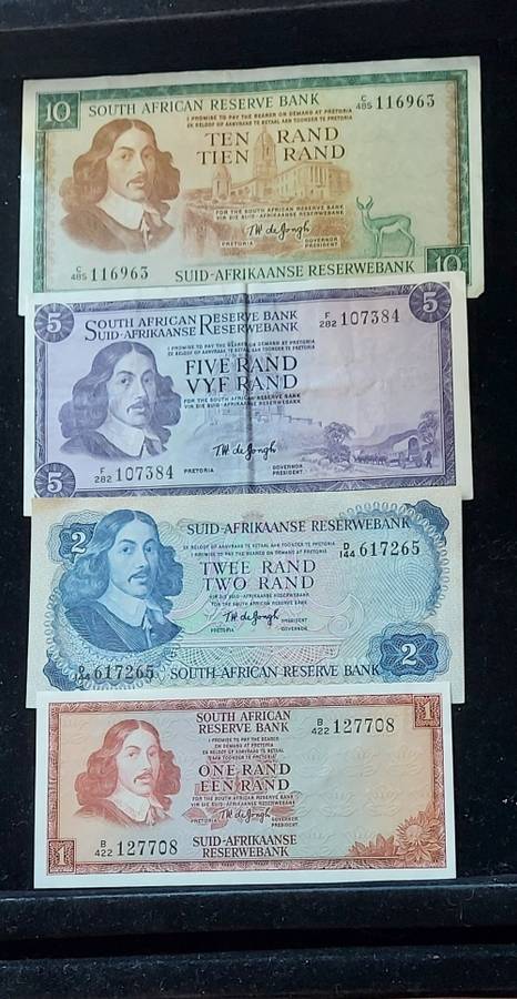 SET OF 4 BANK NOTES ( R1 , R2 , R5 & R10 )