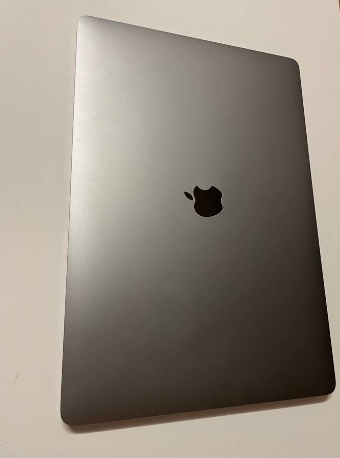 Macbook Pro 16` A2141 Intel i9 1TB SSD 2019 *Please Read*