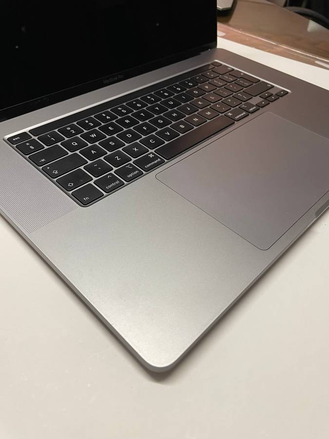 Macbook Pro 16` A2141 Intel i9 1TB SSD 2019 *Please Read*