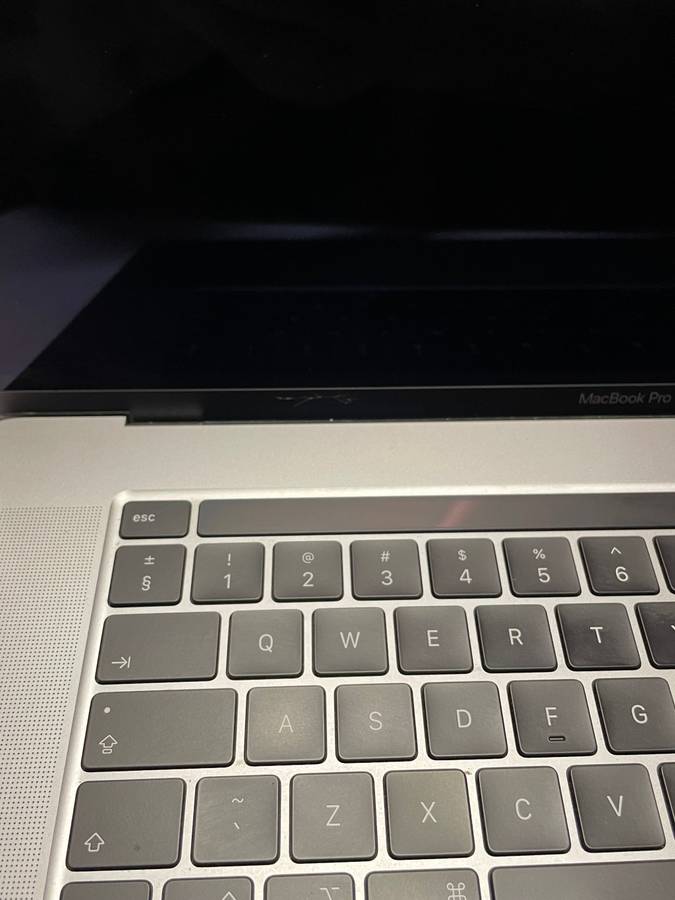 Macbook Pro 16` A2141 Intel i9 1TB SSD 2019 *Please Read*