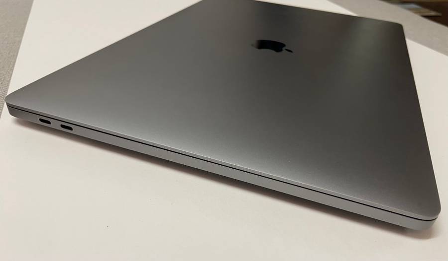 Macbook Pro 16` A2141 Intel i9 1TB SSD 2019 *Please Read*