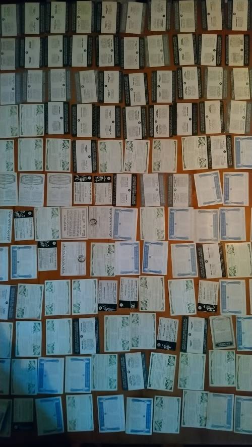 Huge collection of rare vintage cigarette cards High value very collectable!