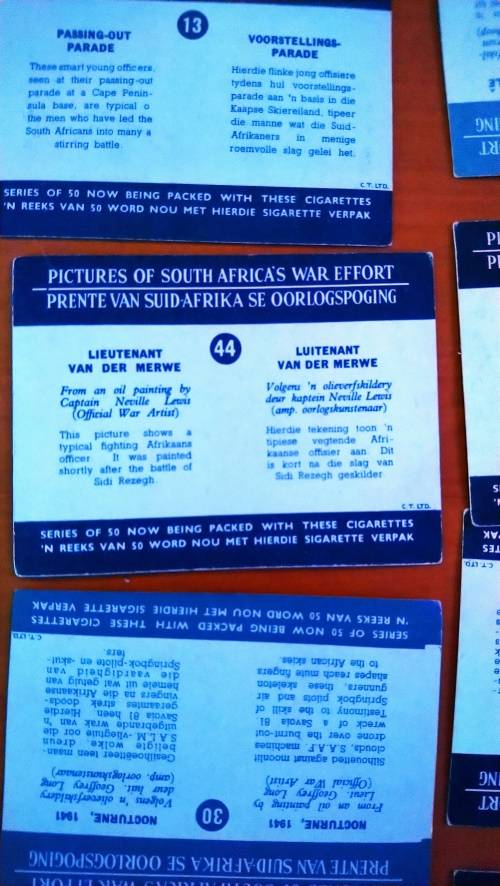 Huge collection of rare vintage cigarette cards High value very collectable!