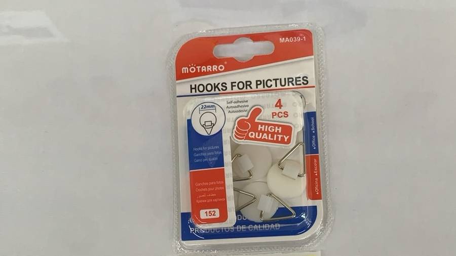 stationery/Hooks for pictures/office supplies