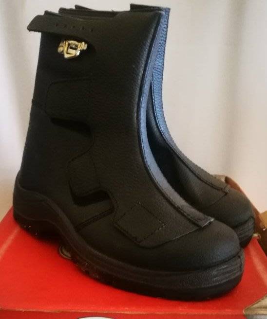 3 Pairs NEW Safety Boots Size 5 FOR ONE BID!