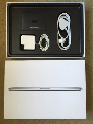 Mid 2015 Apple MacBook Pro 15 Inch i7 2.2GHz / 16GB / 256GB SSD - 1 Year AppleCare Warranty