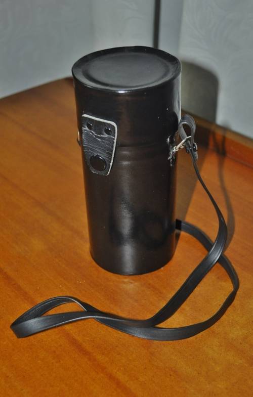 Vintage Tora 80-200mm Auto Zoom Lens No.802242 made in Japan. Includes lined leather case