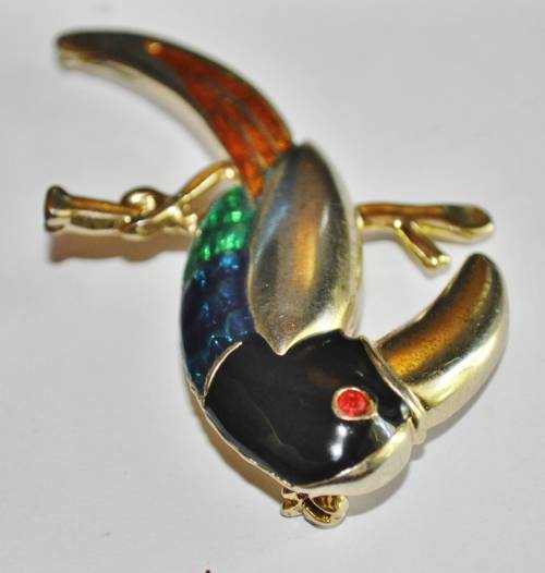 Vintage Gold Tone and Enamel Toucan Brooch Pin