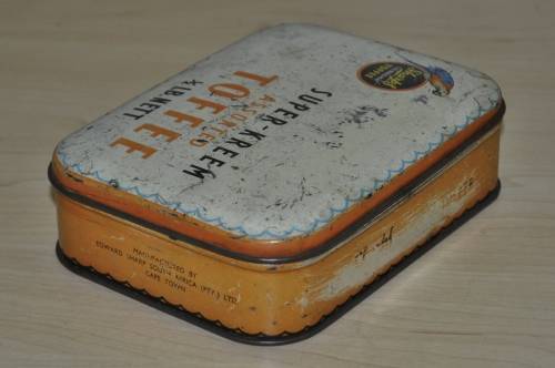 Rare find - Vintage Sharps Super-Kreem Assorted Toffee Tin C1940
