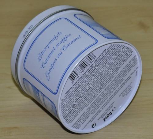 Contemporary Collectible De Bankergroep Syrup Waffles Delft Style Storage Tin