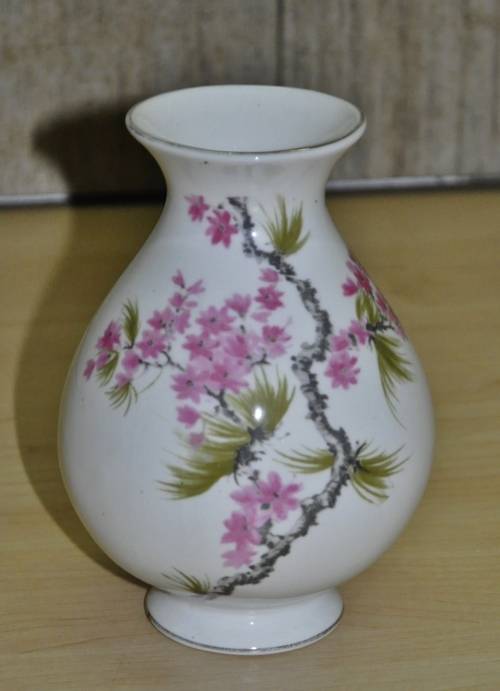 Vintage Southfields Fine Bone China Hand Painted Small Vase Made in England