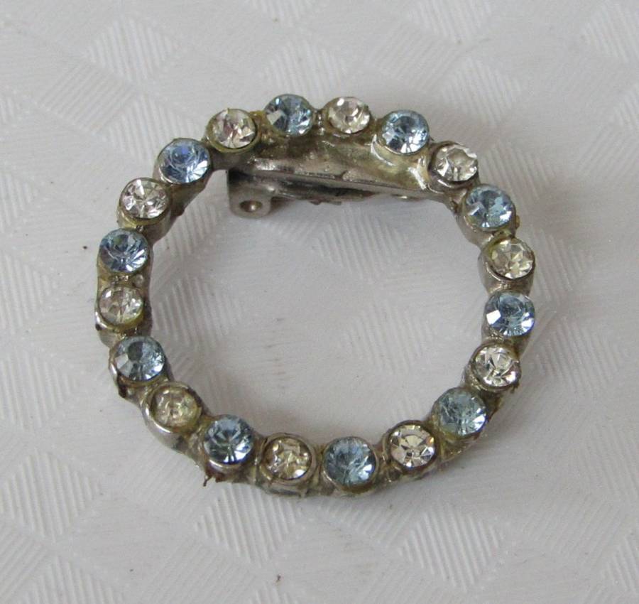 Vintage Silver Tone Circle of Life Brooch/Hat Pin with Clear and Light Blue Rhinestones