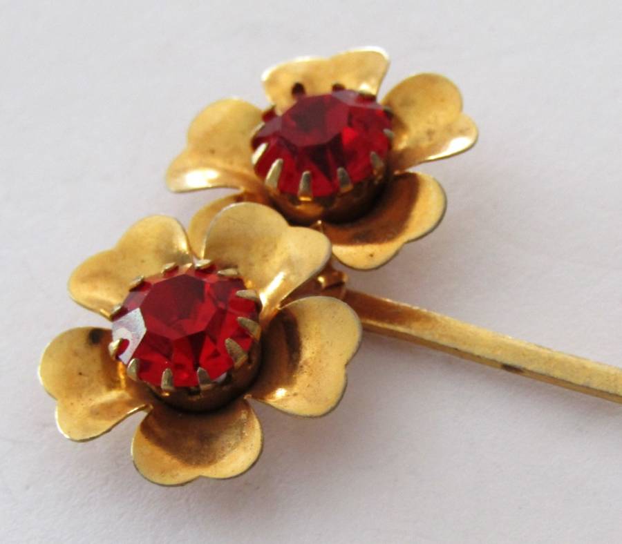 Vintage Bohemian Gold Tone and Prong Set Ruby Rhinestone Flower Stick/Hat pin