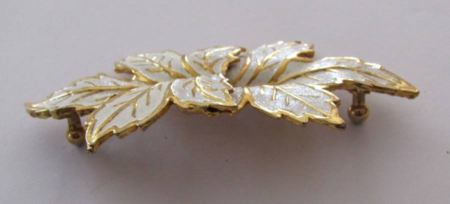 Vintage Gold Tone and Enamel Maple Leaf Belt Buckle