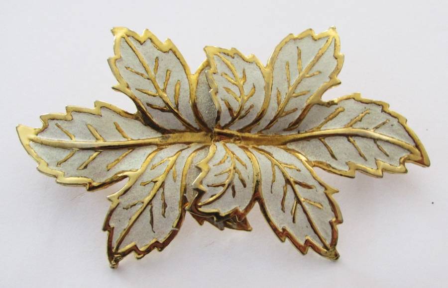 Vintage Gold Tone and Enamel Maple Leaf Belt Buckle
