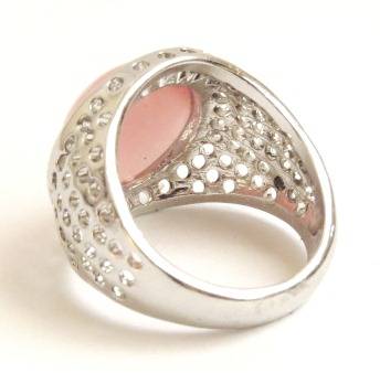 Silver tone fashion ring with a big light pink stone (Size 6.5)