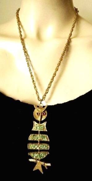 Vintage gold tone Jelly Belly owl pendant and chain with jade stones c1940