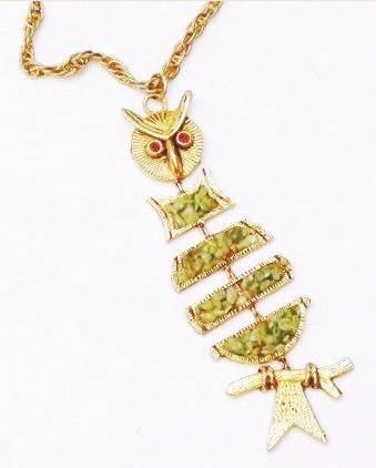 Vintage gold tone Jelly Belly owl pendant and chain with jade stones c1940