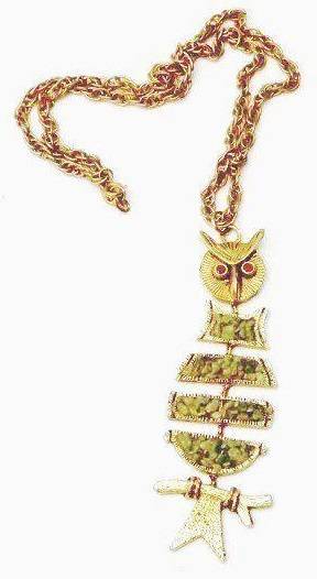Vintage gold tone Jelly Belly owl pendant and chain with jade stones c1940