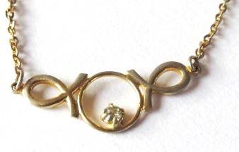 Vintage gold plated chain with pendant