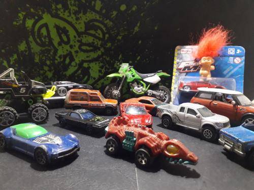 X 12 TOYS !!!!!!!!!!!!!!!!!!!!!!!!!!!!!!!!!!!!!!!!!!!!!!!!!!!!!!!!!!!!!BUNCH OF CARS UP FOR GRABS !
