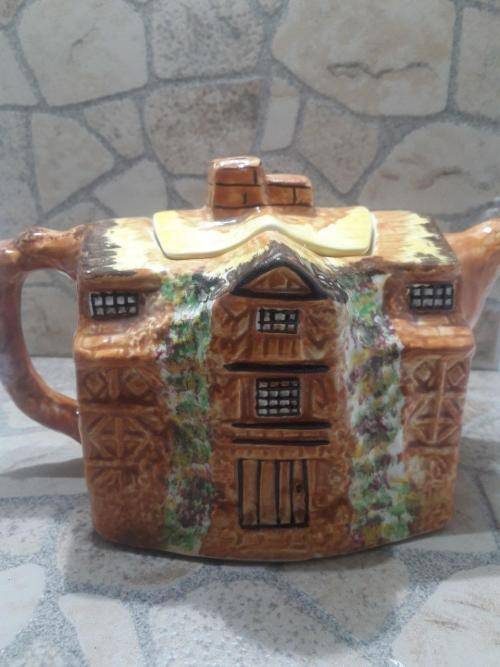 ARTHUR WOOD MORTON OLD HALL MADE IN ENGLAND- HAND PAINTED TEA JUG