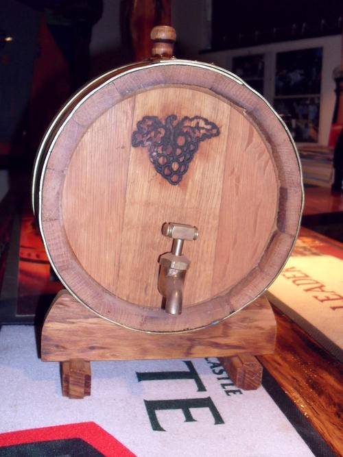 WINE BARRELL FOR YOUR BAR
