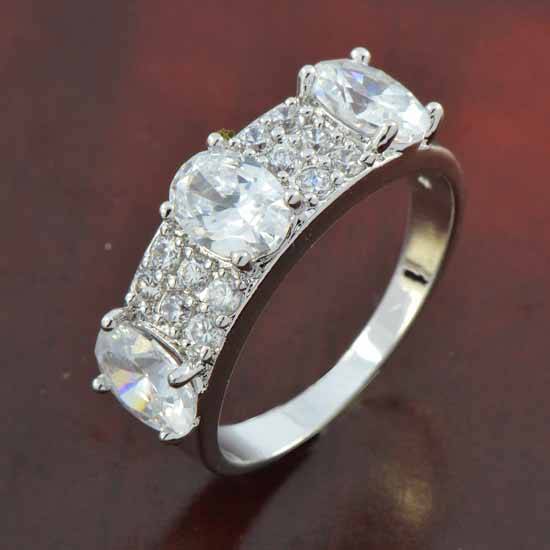 Elegant 9ct WGF Cubic Zirconia Ladies Ring, Size 8 (NOT Plated)
