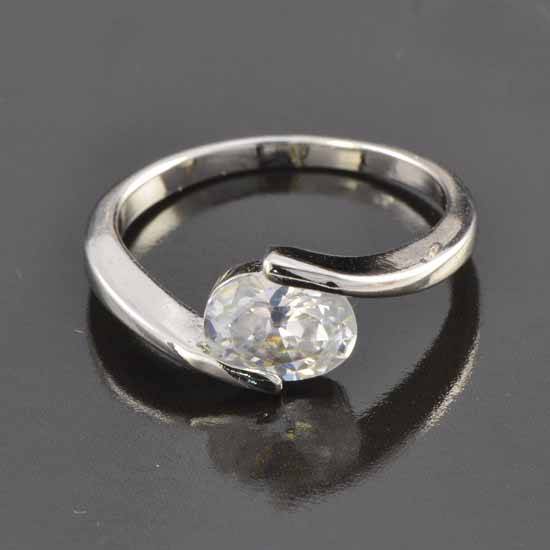 Absolute Stunning! 9ct WGF - Oval Zirconia Ladies Ring, Size 8 (Not Gold Plated)