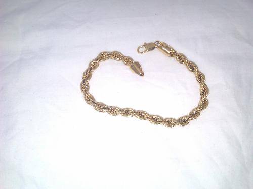 STUNNING! 9ct Solid Gold Filled Bracelet - 5mm x 210mm