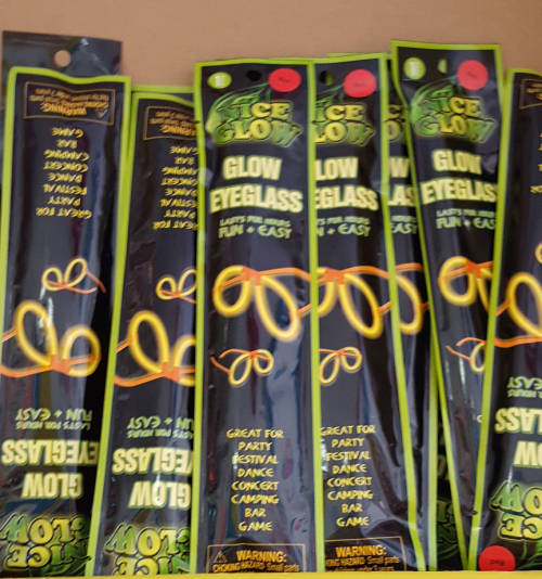Glow party eyeglass!!! REDUCED TO CLEAR!! See other clearance auctions!