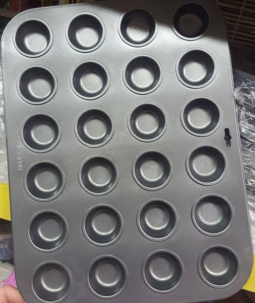 CLEARANCE SALE!! Baking tray. See other clearance auctions!