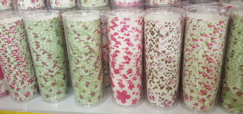 Gorgeous cupcake holder set!! REDUCED TO CLEAR!!! . See our other clearance auctions!