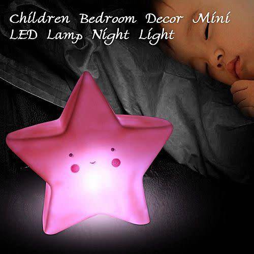 Star/Flamingo night light. Batteries included. LOTS OF R1 AUCTIONS!!