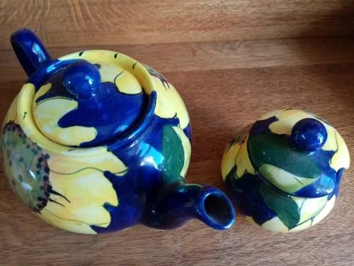 SUNFLOWER TEAPOT and SUGAR BOWL